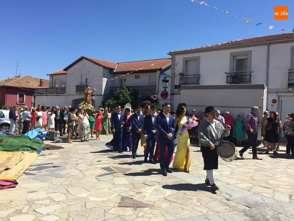 Foto 6 - Sentido homenaje a la Virgen de la Asunci&oacute;n