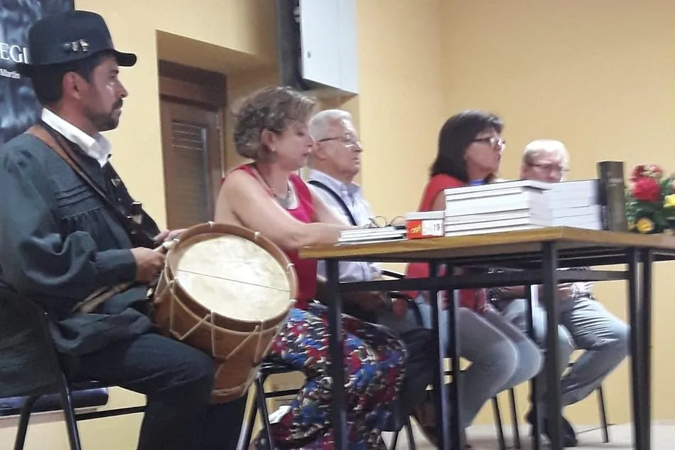 Foto 3 - Escribir el Abadengo: Novela, poes&iacute;a y acompa&ntilde;amiento musical de gaita y tamboril en Olmedo  