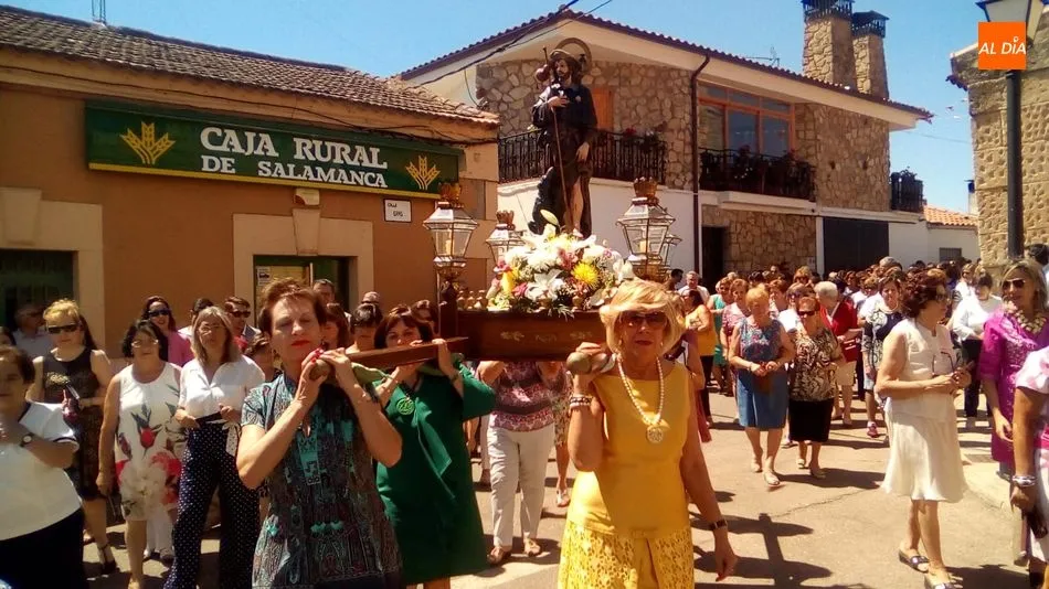 Foto 4 - Valdelosa se viste de gala para rendir homenaje a San Roque