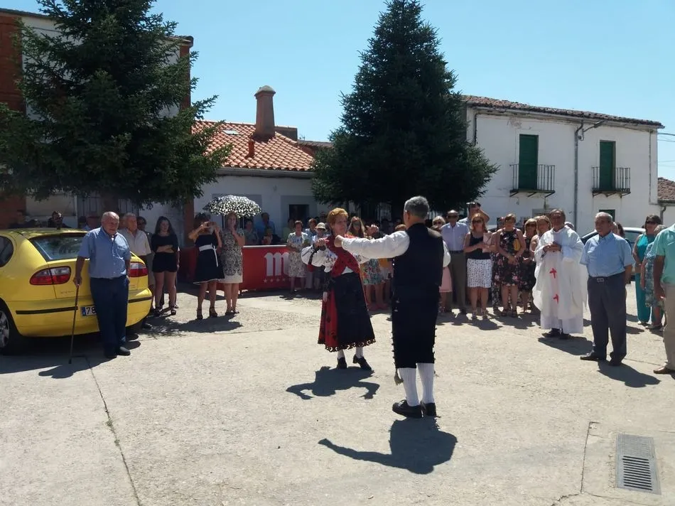 Foto 3 - Barbadillo rinde honores a San Roque con misa y procesi&oacute;n