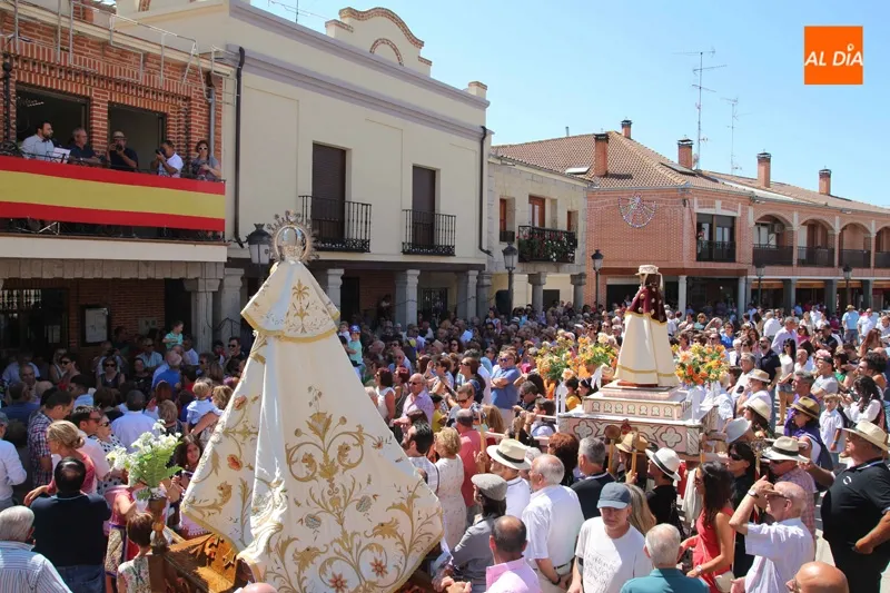 Foto 5 - Macotera se echa a las calles para honrar y bailar a San Roque en su d&iacute;a grande