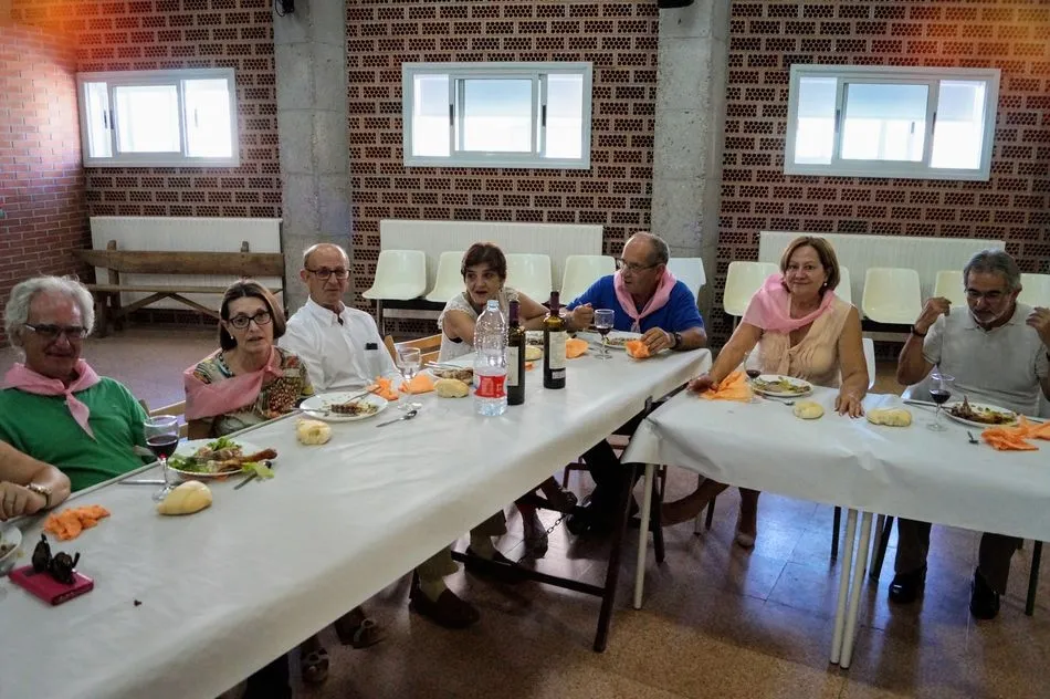 Foto 6 - Los quintos del 53 de El Cubo de Don Sancho celebran su &lsquo;jubilaci&oacute;n&rsquo; por todo lo alto