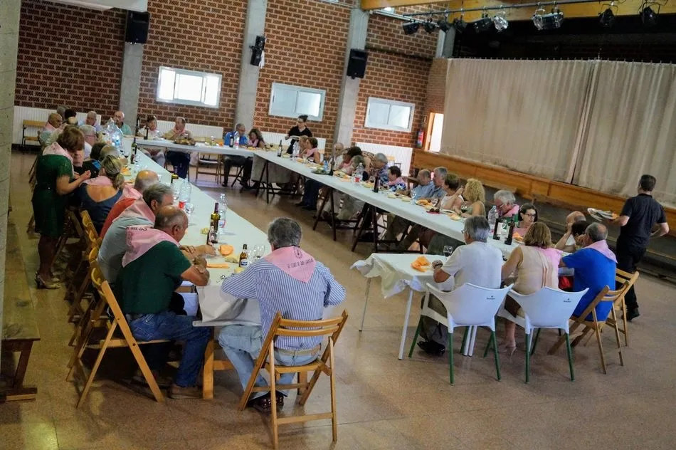 Foto 2 - Reencuentro de los quintos y quintas del 53 del Cubo de don Sancho  