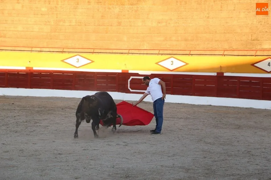 Foto 6 - David S&aacute;nchez vence en el concurso de cortes de Babilafuente