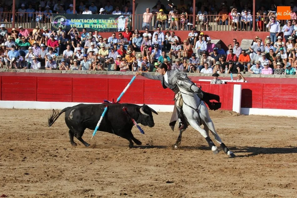 Foto 5 - Ambici&oacute;n y apoteosis de Padilla en Vitigudino  