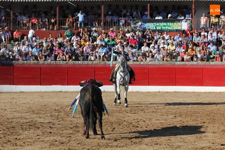 Foto 3 - Ambici&oacute;n y apoteosis de Padilla en Vitigudino  