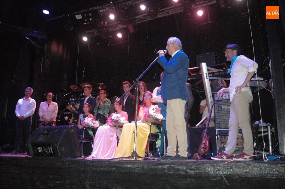 Foto 7 - Nuria Mart&iacute;n Ramos reina ya en las fiestas de Cip&eacute;rez  