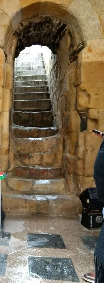 Foto 3 - Piden reparaciones en la Cueva de Salamanca por&nbsp;las humedades
