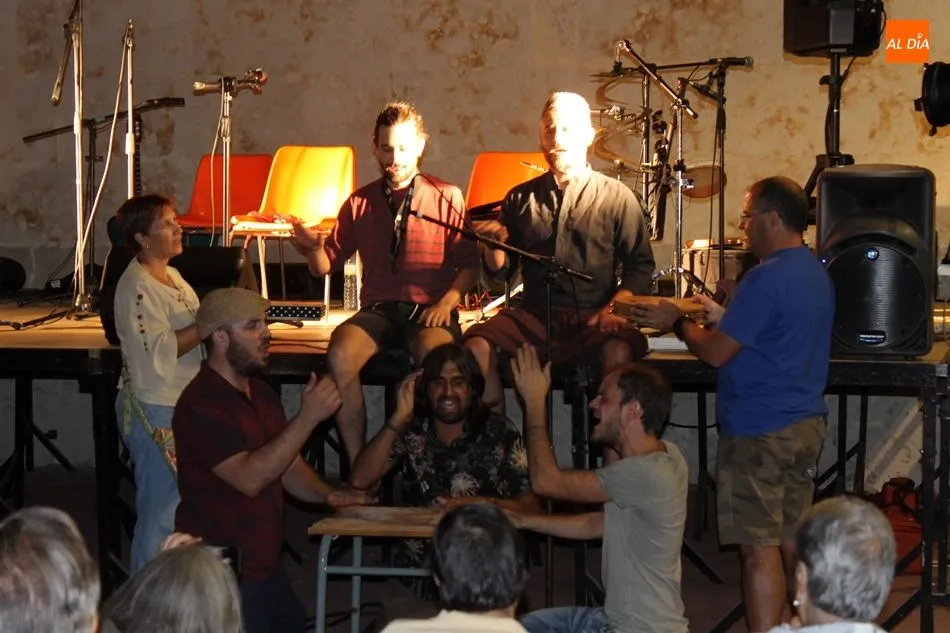Foto 2 - La fusi&oacute;n musical de Entav&iacute;a conquista al p&uacute;blico