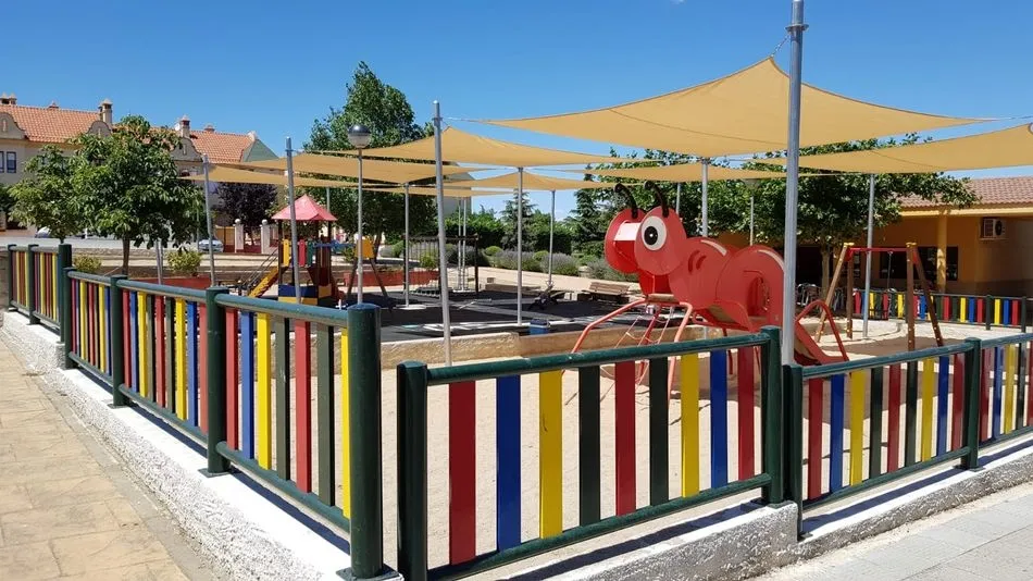 Existían peticiones de los vecinos para instalar una zona de sombra en el parque