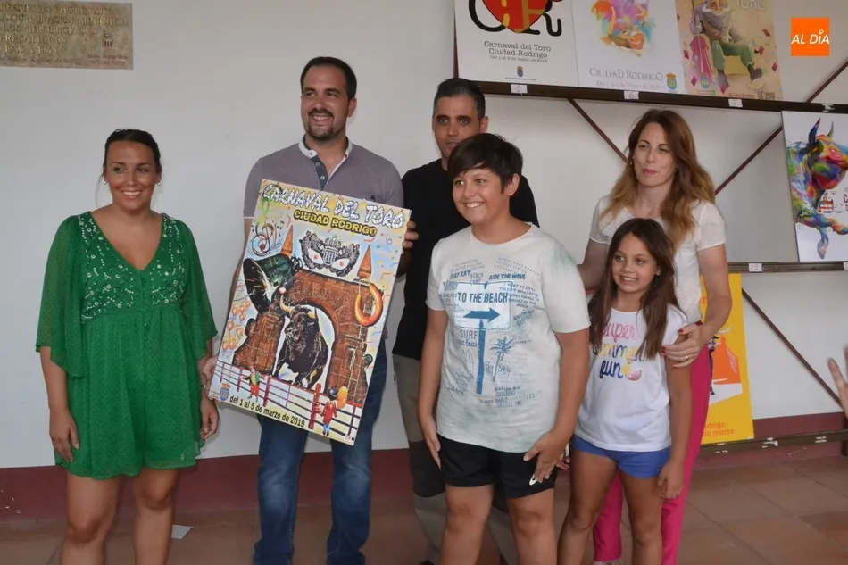 Foto 6 - El mirobrigense David Sierra Mart&iacute;n arrasa con &lsquo;Embistiendo al Carnaval&rsquo; para anunciar el...