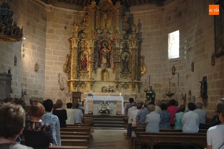 Foto 10 - Los actos religiosos y el baile cierran el programa festivo de Monleras  