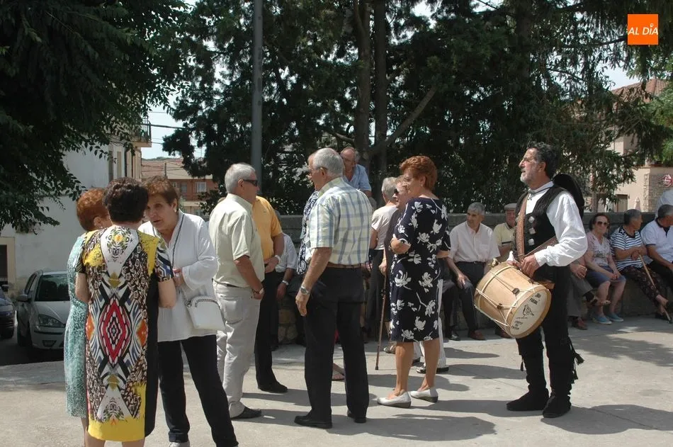 Foto 3 - Los actos religiosos y el baile cierran el programa festivo de Monleras  