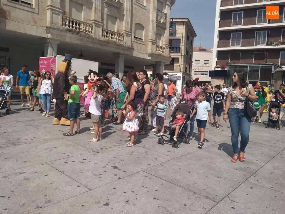 Foto 3 - &Eacute;xito del pasacalles infantil Remember