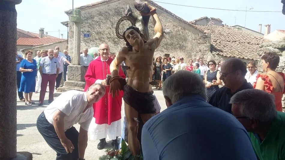 Foto 5 - San Sebasti&aacute;n vuelve a procesionar en agosto  