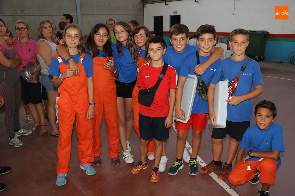 Foto 3 - Linares cierra sus festejos repartiendo 1.200 raciones de paella
