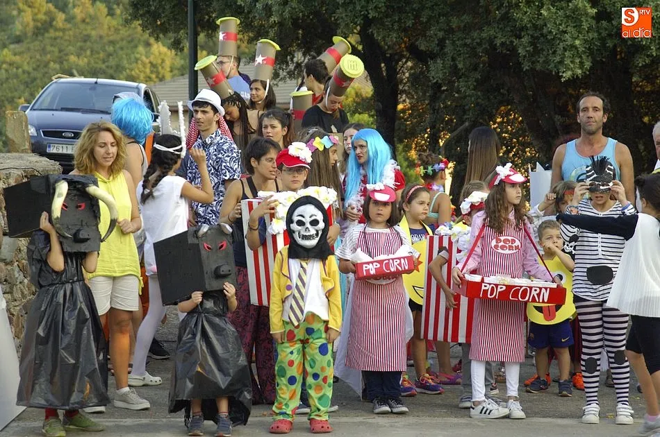Participantes en el desfile de la tarde del jueves | Fotos Adrián Martín