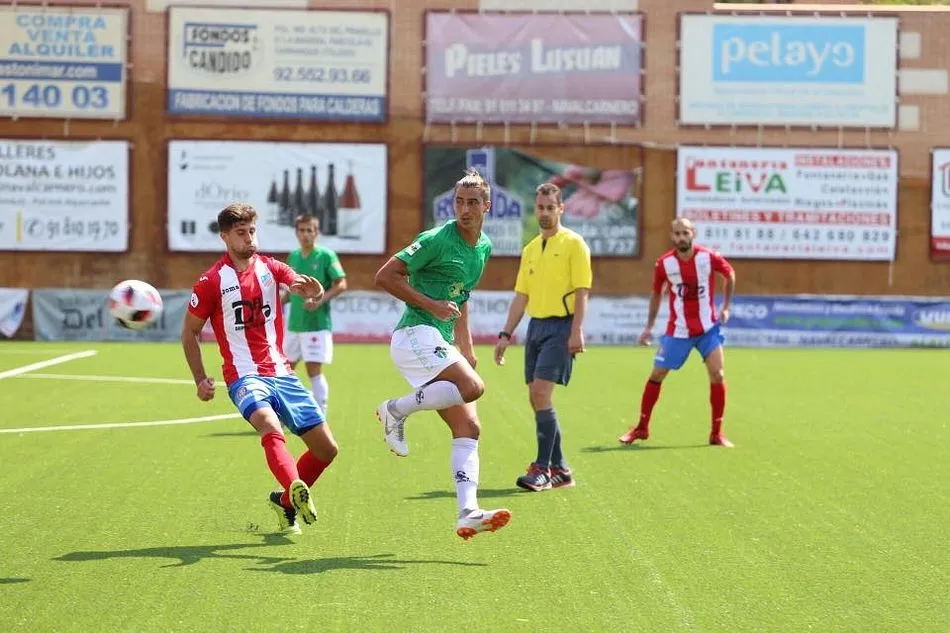 Foto 5 - El CD Guijuelo supera su &uacute;ltima prueba de pretemporada ante el Navalcarnero (1-2)