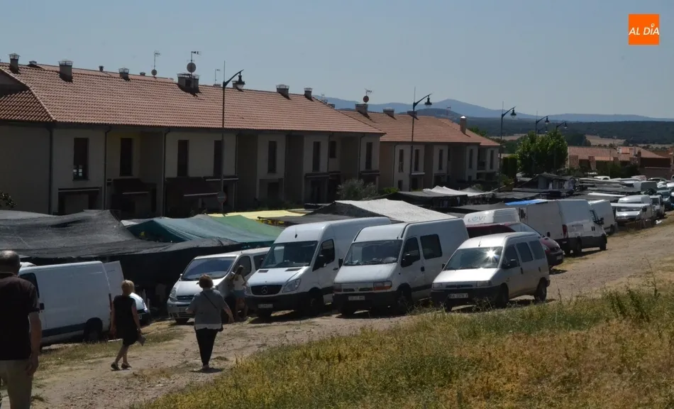 Foto 2 - El mercadillo sabatino encuentra por fin una zona interesada en acogerlo  