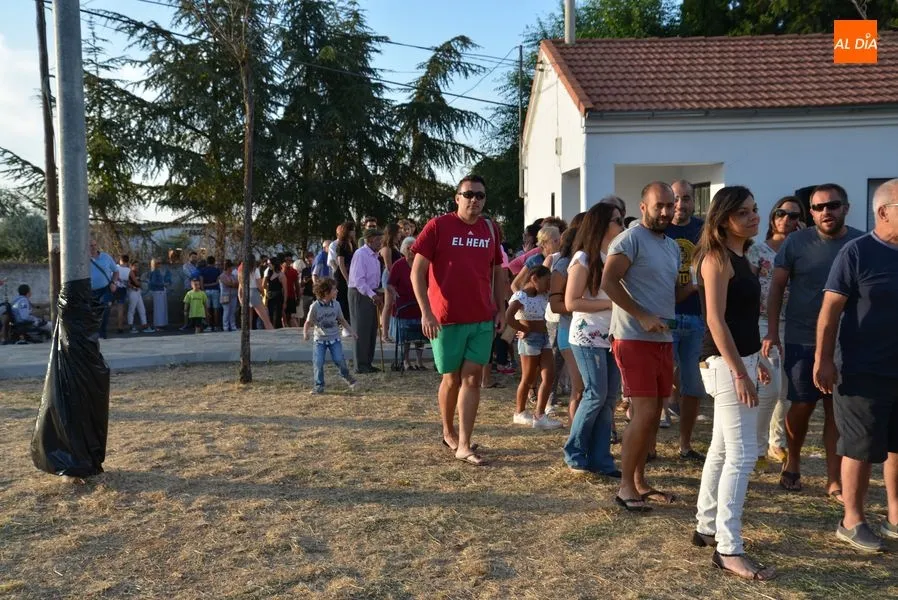 Foto 8 - El &lsquo;Bocat&iacute;n de media tarde&rsquo; congrega a cientos de vecinos en el Parque de Escuelas  