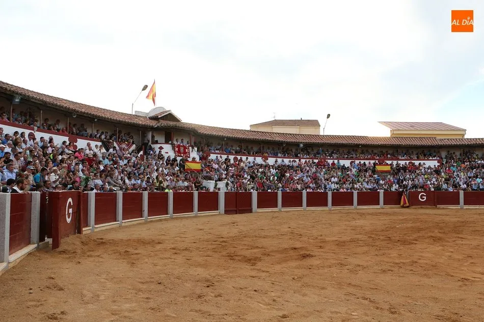 Foto 10 - El Juli y Diego Ventura deleitan al p&uacute;blico en Guijuelo