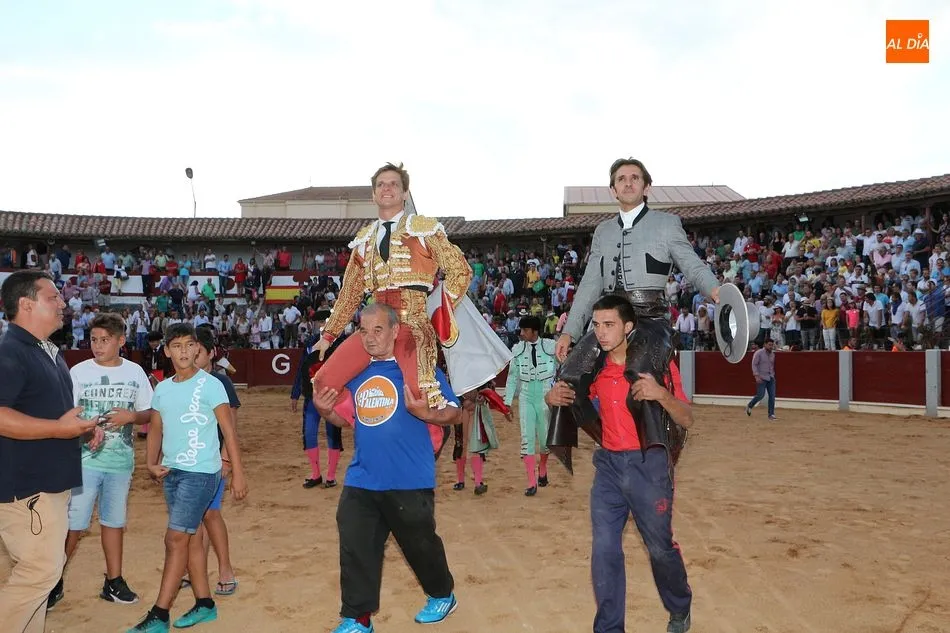 Foto 7 - El Juli y Diego Ventura deleitan al p&uacute;blico en Guijuelo