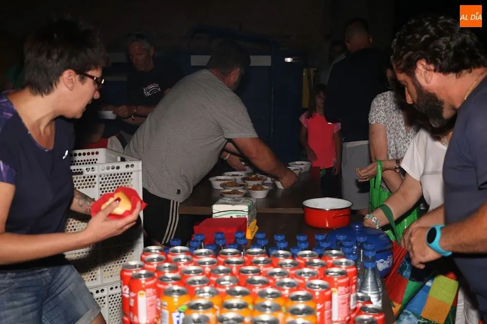 Foto 9 - La semana cultural finaliza con caldereta solidaria y m&uacute;sica de acorde&oacute;n