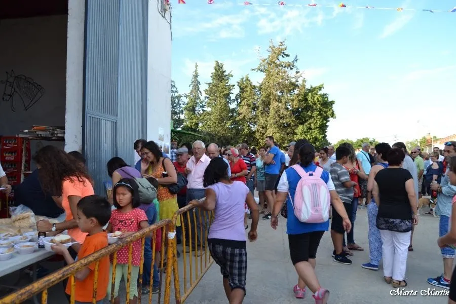 Foto 11 - Las pe&ntilde;as, protagonistas del segundo d&iacute;a de fiestas