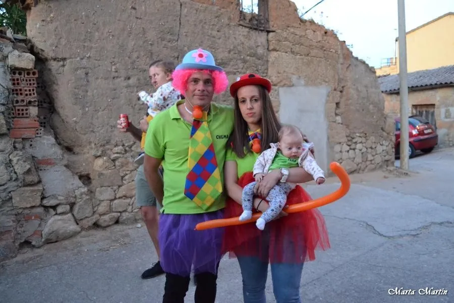 Foto 6 - Las pe&ntilde;as, protagonistas del segundo d&iacute;a de fiestas