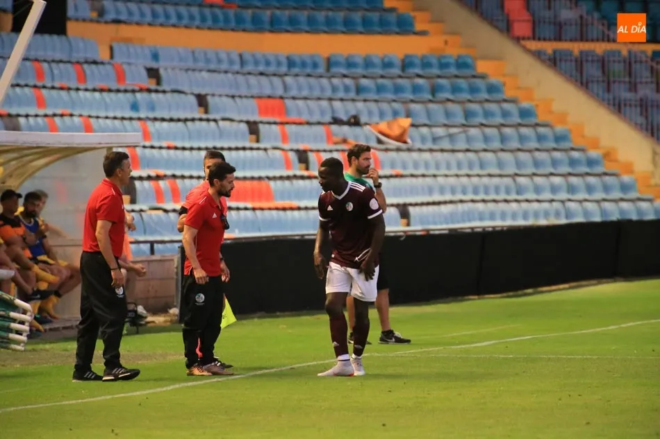 Foto 5 - El Salamanca CF UDS convence en su partido de presentaci&oacute;n y golea al Villanovense (3-0)  