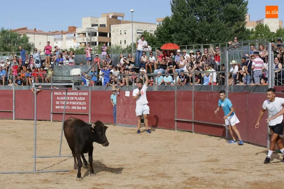 Foto 11 - Un Gran Prix multitudinario eleva la temperatura en la plaza de toros  