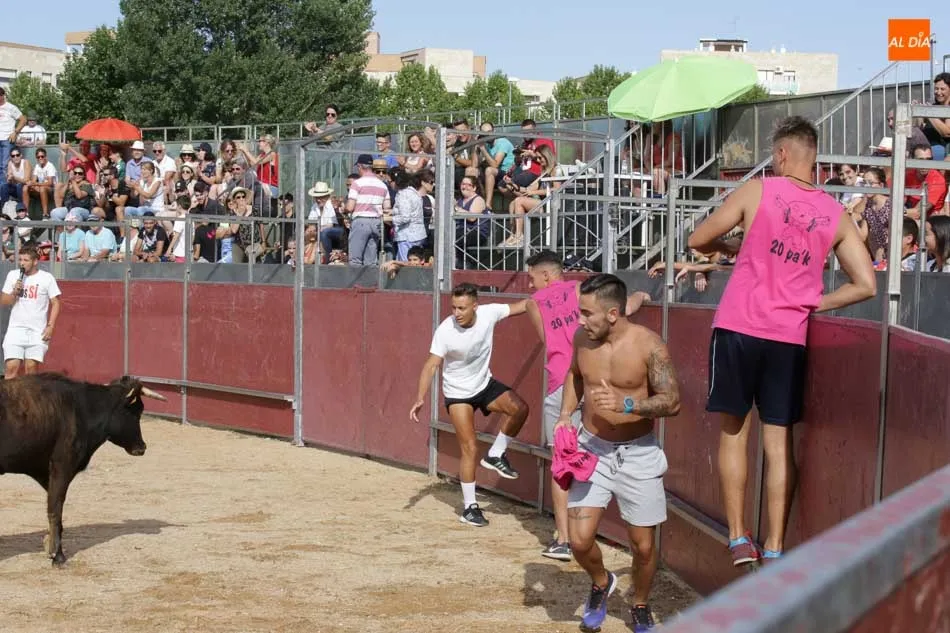 Foto 10 - Un Gran Prix multitudinario eleva la temperatura en la plaza de toros  
