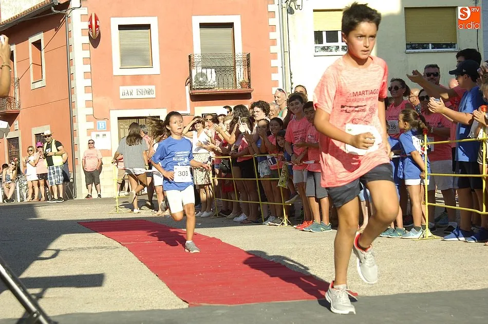 Foto 10 - Javier Aznar y M&oacute;nica Reverte se imponen en la exitosa VII Carrera Popular de Martiago  