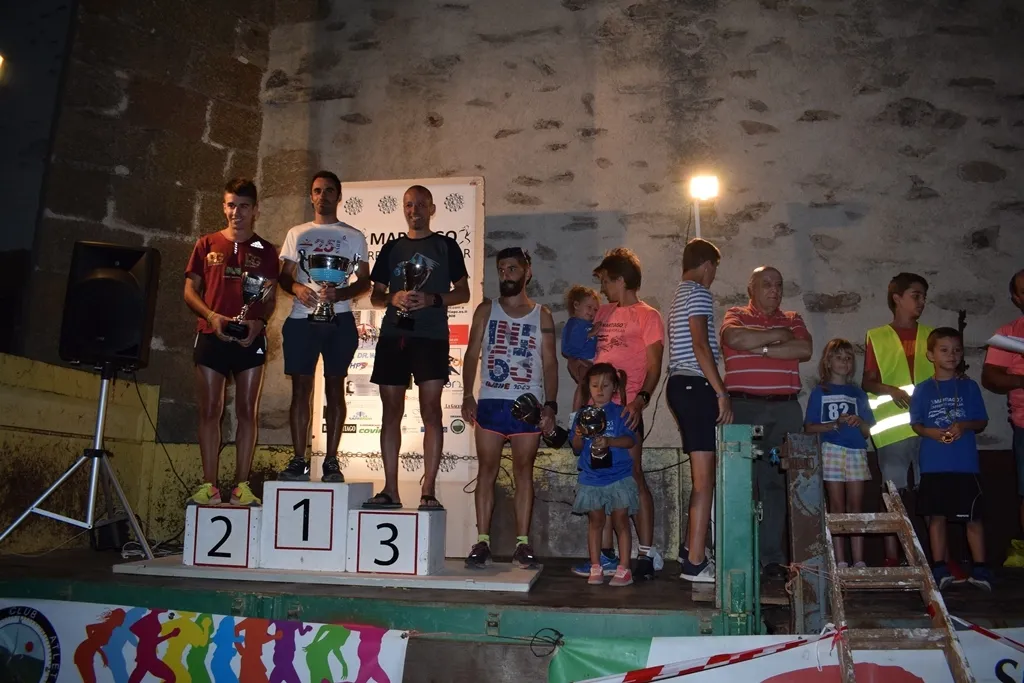 Foto 3 - Javier Aznar y M&oacute;nica Reverte se imponen en la exitosa VII Carrera Popular de Martiago  