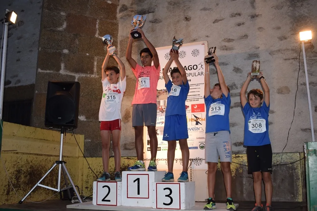 Foto 11 - Javier Aznar y M&oacute;nica Reverte se imponen en la exitosa VII Carrera Popular de Martiago  