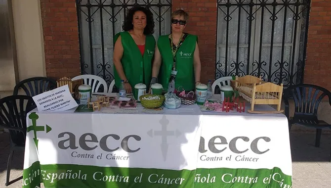 La AECC realizaba una cuestación popular el pasado jueves