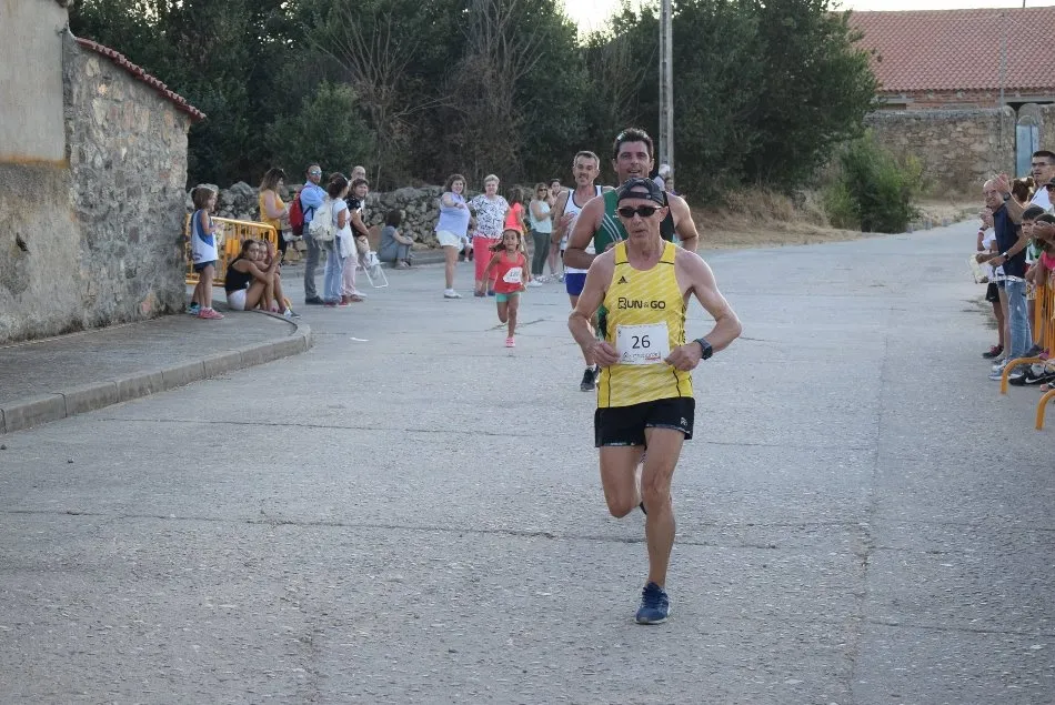 Foto 4 - Marta Pescador y Jos&eacute; Antonio S&aacute;nchez se imponen en la XII Carrera de Valdemierque