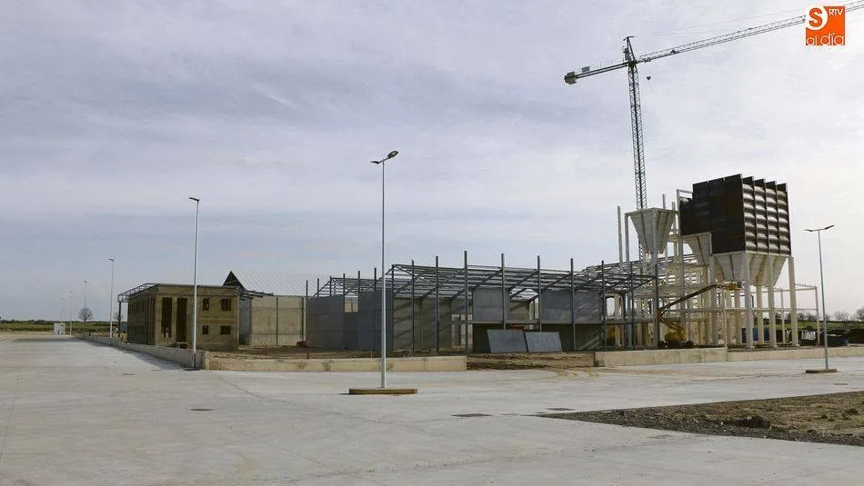 Obras en un nuevo polígono industrial de Vitigudino