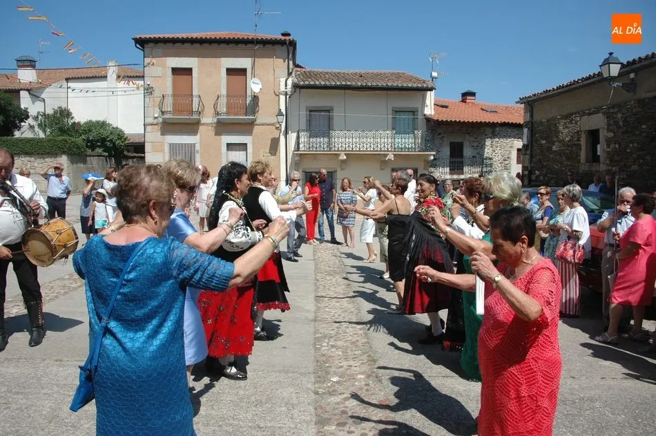 Foto 11 - Misa castellana y procesi&oacute;n para honrar a San Sebasti&aacute;n en Vilvestre  
