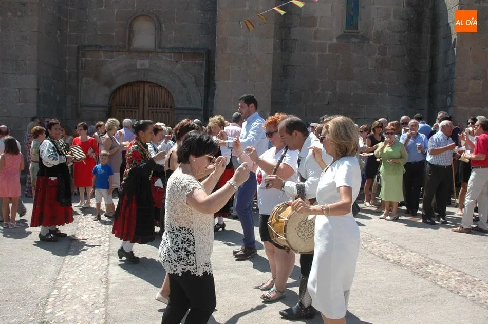 Foto 3 - Misa castellana y procesi&oacute;n para honrar a San Sebasti&aacute;n en Vilvestre  