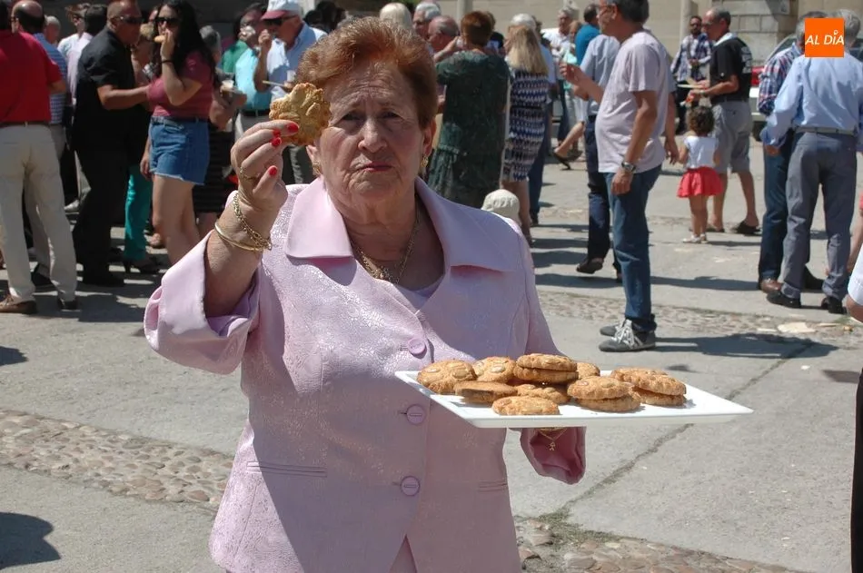Misa castellana y procesión para honrar a San Sebastián en Vilvestre  