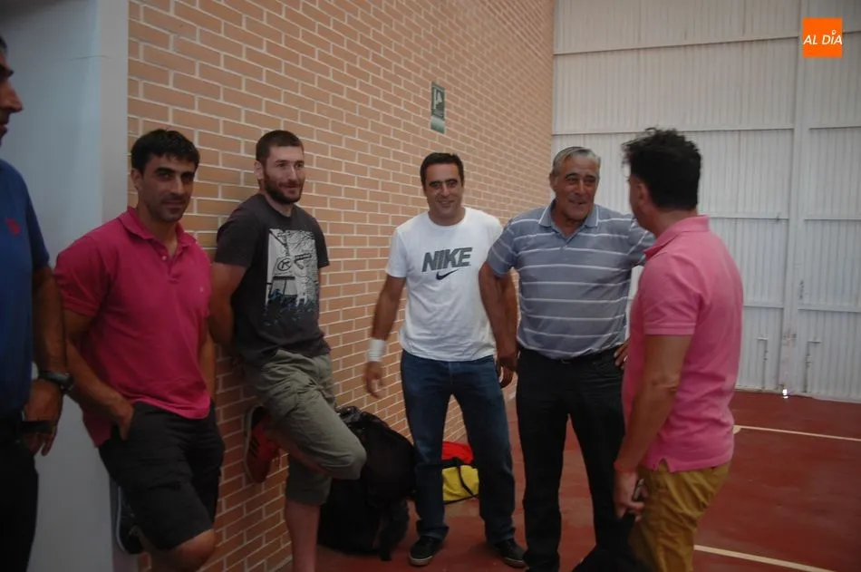 Foto 4 - La pelota a mano protagoniza una nueva jornada festiva en Sard&oacute;n de los Frailes  