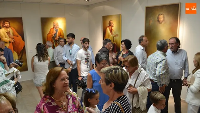 Foto 3 - Abierta la exposici&oacute;n que recoge la primera parte de los cuadros para el proyecto iconogr&aacute;fico de ...