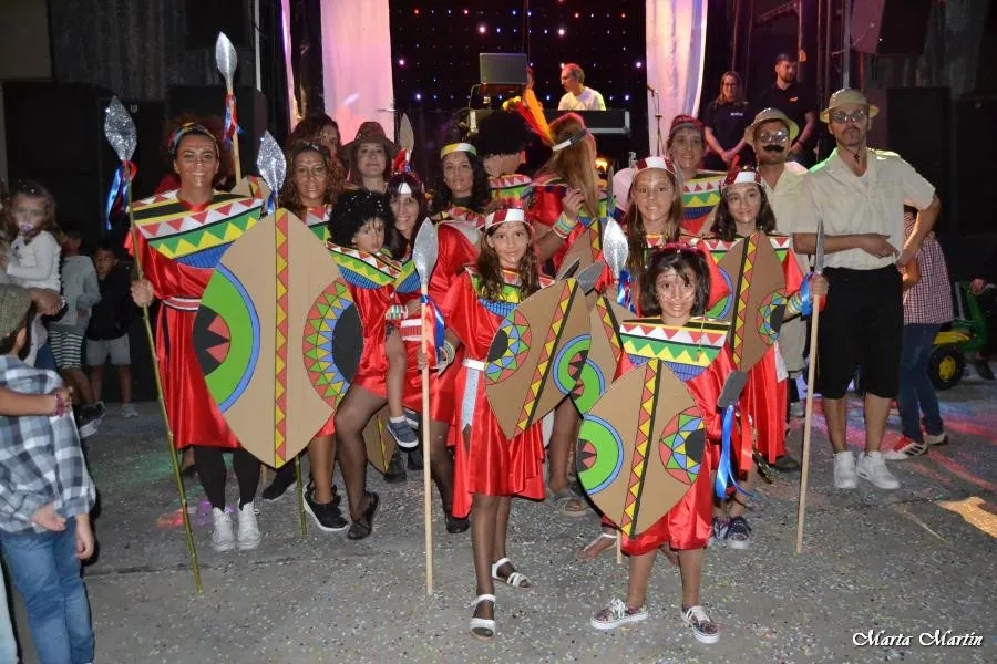 Participantes en el concurso disfrazados de una tribu | Fotos: Marta Martín