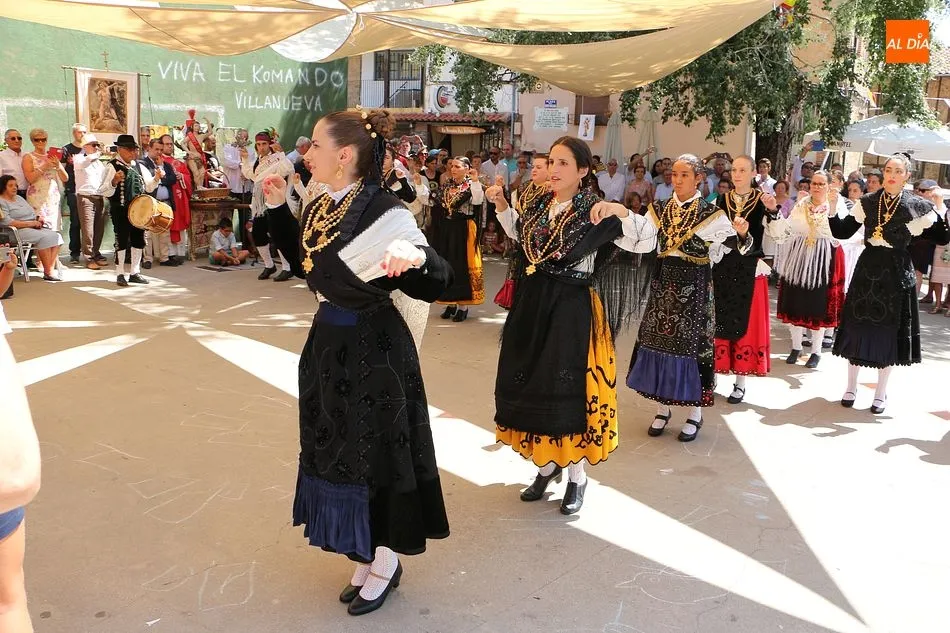 Foto 2 - San Fabi&aacute;n y San Sebasti&aacute;n reciben un sentido homenaje