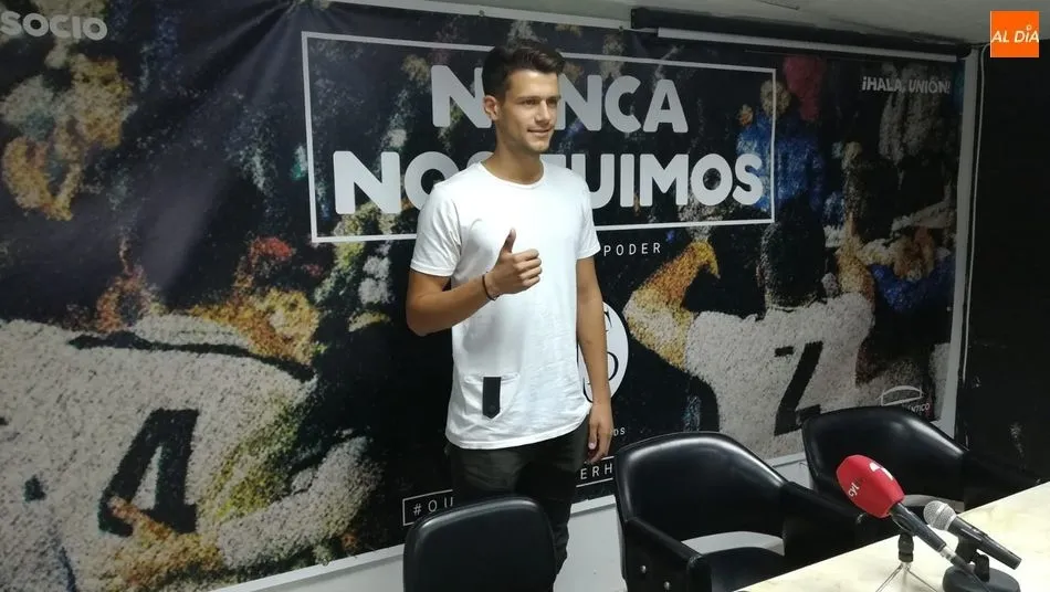 Foto 2 - Vatousiadis llega a &ldquo;un gran club, con mucha historia&rdquo;, esperando seguir mejorando