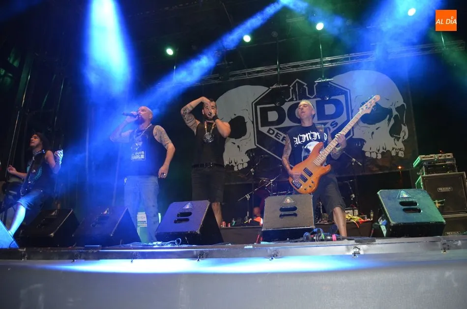 Foto 8 - Unas 3.000 personas se han reunido entorno al festival bejarano Abejarock  