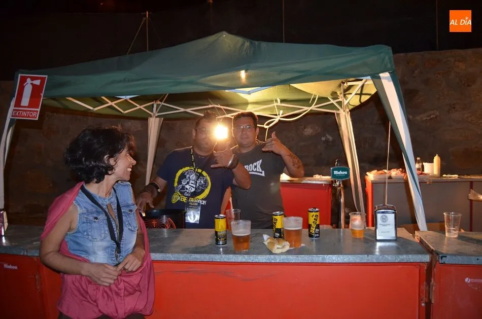 Foto 4 - Unas 3.000 personas se han reunido entorno al festival bejarano Abejarock  