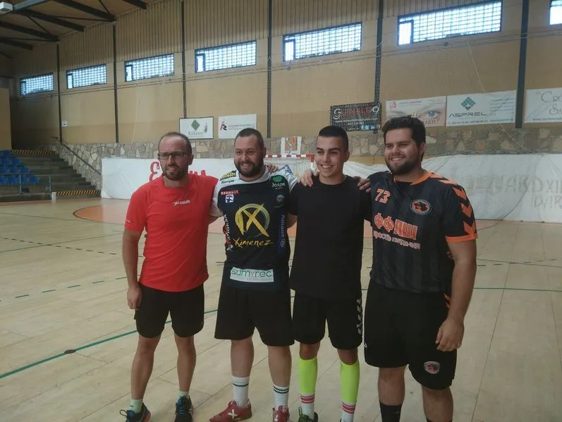 Foto 7 - El Club de Balonmano Ciudad de Salamanca inicia sus entrenamientos de pretemporada  