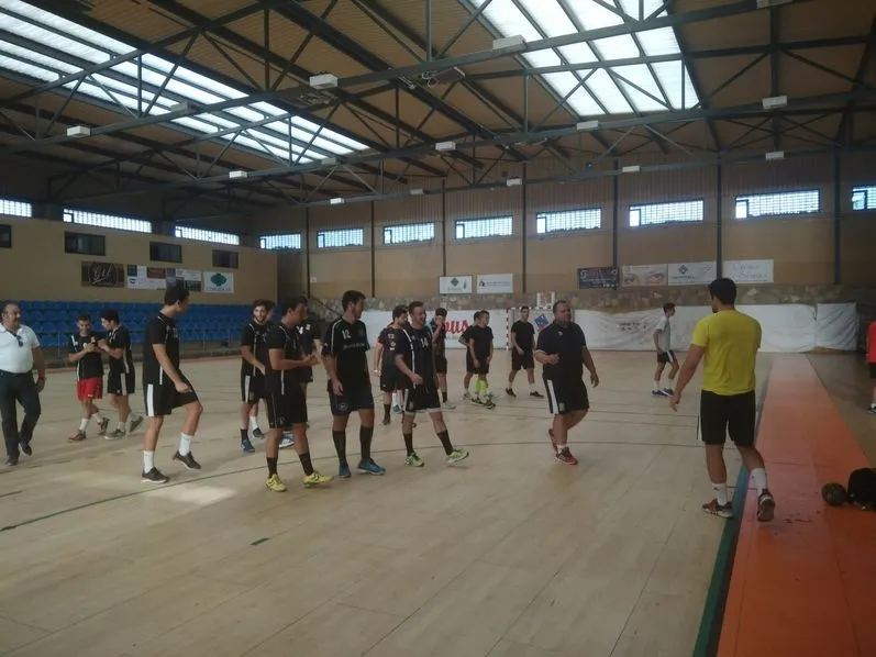 Foto 6 - El Club de Balonmano Ciudad de Salamanca inicia sus entrenamientos de pretemporada  